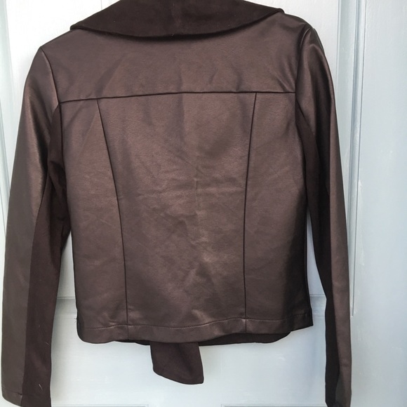 SOLD Trendy Short Moto Bike Jacket - Picture 4 of 7